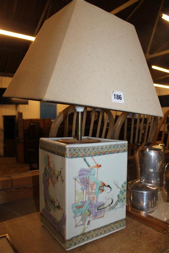 Chinese pillow vase lamp